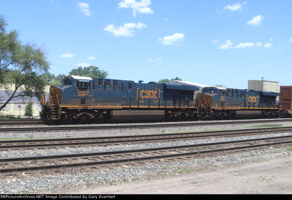 CSX ES44AC-H #3064 & #999